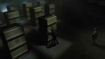 Let's open her up. - Colony