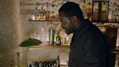 Let's order a drink. What
are you going to have? - Stanley Tucci: Searching for Italy