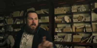 Let's paint the town red. [chuckles] - The Completely Made-Up Adventures of Dick Turpin