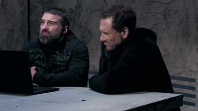 Let's see where they are.
Alpha, six and seven, there. - Celebrity SAS: Who Dares Wins