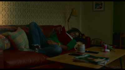 Let's see what he can get
through this next run, - Behind Her Eyes