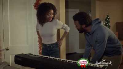 Let's see, what is
all of this back here? - Christmas in Harmony