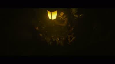 Let's see what we got here. - Solo: A Star Wars Story