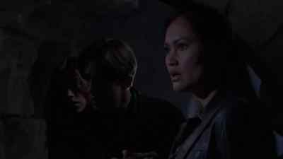 Let's split up.
I'll take this way. - Relic Hunter