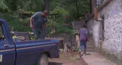 - Let's take a pause, kid. Relax.
- All right. - Smoke