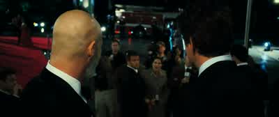 Let's take a picture. - Iron Man