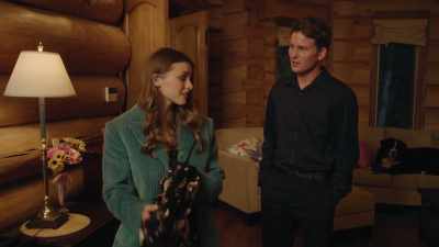 - Let's talk about this.
- I'm done talking. - Picture Perfect Romance