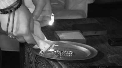 Let's try to do
an evp session with this - The Holzer Files