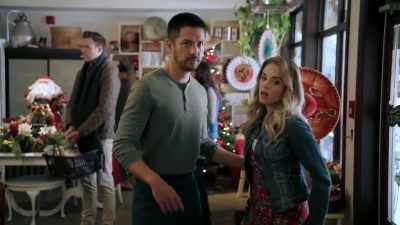 Let's um, let's head
over to the booth. - Christmas Forgiveness
