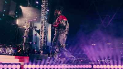 Levez les mains. - Apple Music Live: Burna Boy