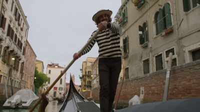 [Levy] In this labyrinth of waterways, - The Reluctant Traveler with Eugene Levy