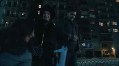 Lewis?
Can you get that for me? - Elsbeth