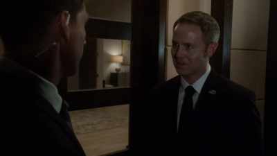 Lewis: Sir, I have to let him
know you're here. - Tyler Perry's The Oval