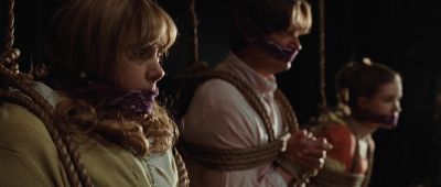 Lf you kill your family l'll let the freak go - Cirque du Freak: The Vampire's Assistant