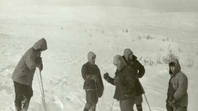 - [Liam] Finding the
bodies of the four hikers - An Unknown Compelling Force