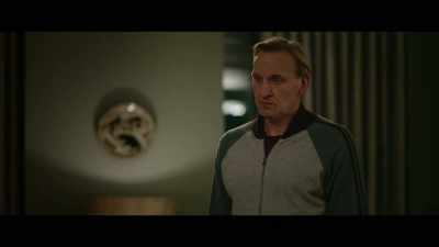 - Liar.
- I'm sorry. - Close to Me