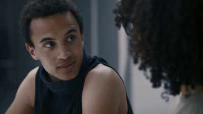 Lieutenant Commander?
Maybe you met at boarding. - The Ark