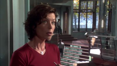 Lieutenant, put a team on
stand-by for a rescue mission. - Stargate Atlantis