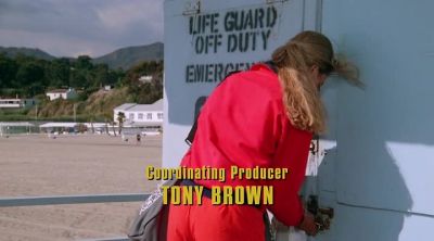 LIFE GUARD OFF DUTY - Baywatch