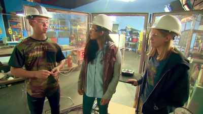 LIGHTING IN THREE, TWO, ONE. - Mythbusters Jr.