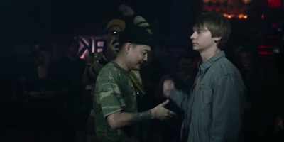 Like a white boy
shaking your hand!!! - Bodied