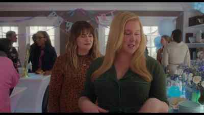 - Like, big hair, long nails.
- Yeah? - Kinda Pregnant