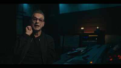 Like commercial success
and a good record - Simple Minds: Everything is Possible