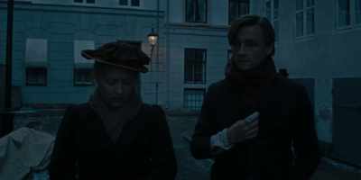 - Like... Do you mean naked?
- Of course. - A Fortunate Man