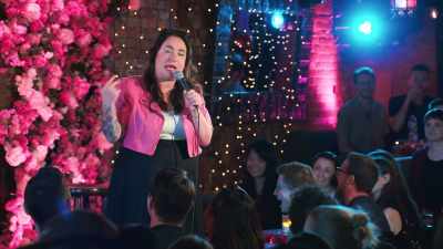 Like, don't you dare.
Don't you dare eat seafood without me. Uh… - Liza Treyger: Night Owl