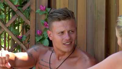 Like doubts that I'm just
saying it to you - Love Island