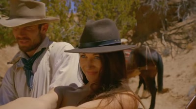 Like you got a man
in between there. Keep your eyes on it. - Two Sinners and a Mule