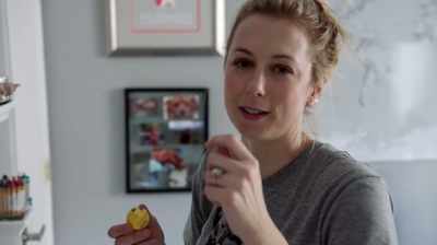 Like I have a joke
about leaving your girlfriends - Iliza Shlesinger: Over & Over