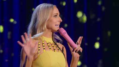 Like, I was just like, at least that's
something he can't do himself. - Nikki Glaser: Good Clean Filth