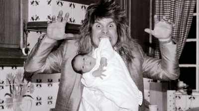 Like, I literally just remember him
as, like, the dude on the couch. - Biography: The Nine Lives of Ozzy Osbourne