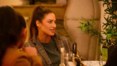 Like, I was playing the wifey,
doing that thing, and it's like… - Selling The OC