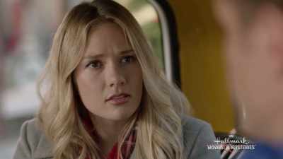 - Like I said, I probably
shouldn't get involved. - Return to Christmas Creek