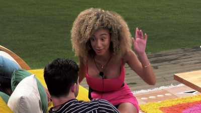 LIKE I'M TELLING YOU, EVERYBODY
KNOWS EVERYTHING THAT I'M ABOUT - Love Island