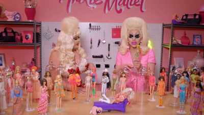 Like, this one, you could take,
like, a colour changing solution - Trixie Motel