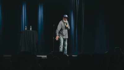 Like, one solid, white,
soft white light. - David Cross: Oh Come On