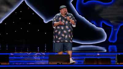 Like, to put it into perspective,
they did the same thing to Kevin Hart. - Gabriel Iglesias: Stadium Fluffy