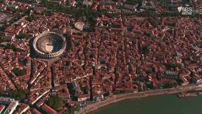 Like Rome, its model, - Roman Megastructures