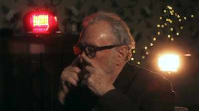 Like Sean Penn.
I didn't go full, "Dude." - Hollywood Dreams & Nightmares: The Robert Englund Story