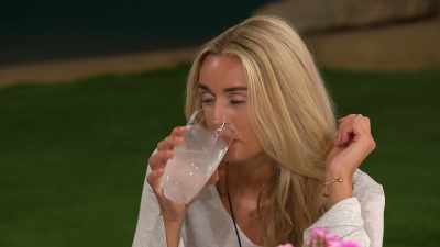 Like you seem
on the same - Love Island