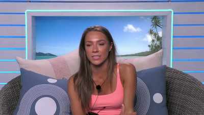 LIKE SHARING EVERYTHING WITH
EACH OTHER 24/7, YOU LIKE REALLY - Love Island