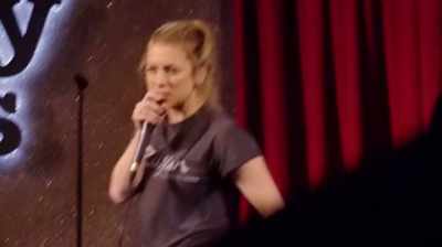 Like the peacock's just standing
there on the corner like, - Iliza Shlesinger: Over & Over