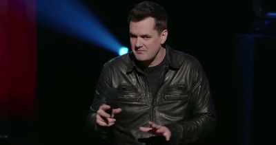 Like, when there's a massacre
in a school, - Jim Jefferies: Freedumb