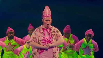 Like this:
♪ Figaro! Figaro... - The SpongeBob Musical: Live on Stage!