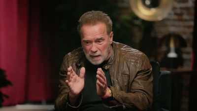 Like this, I make fine lines, - Arnold & Sly: Rivals, Friends, Icons