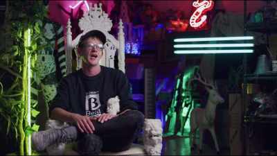 Like this way, this way, oh,
it's gotta be a laundry room, - Meow Wolf: Origin Story