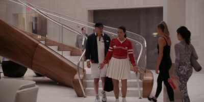 - Like what?
- Maybe, "I'm sorry." - And Just Like That…